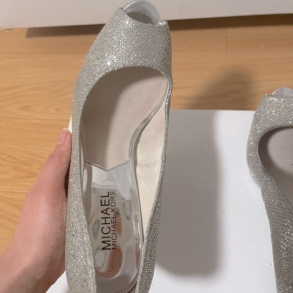 Michael Kors silver glittering/sparkling heels. - Picture 6 of 6